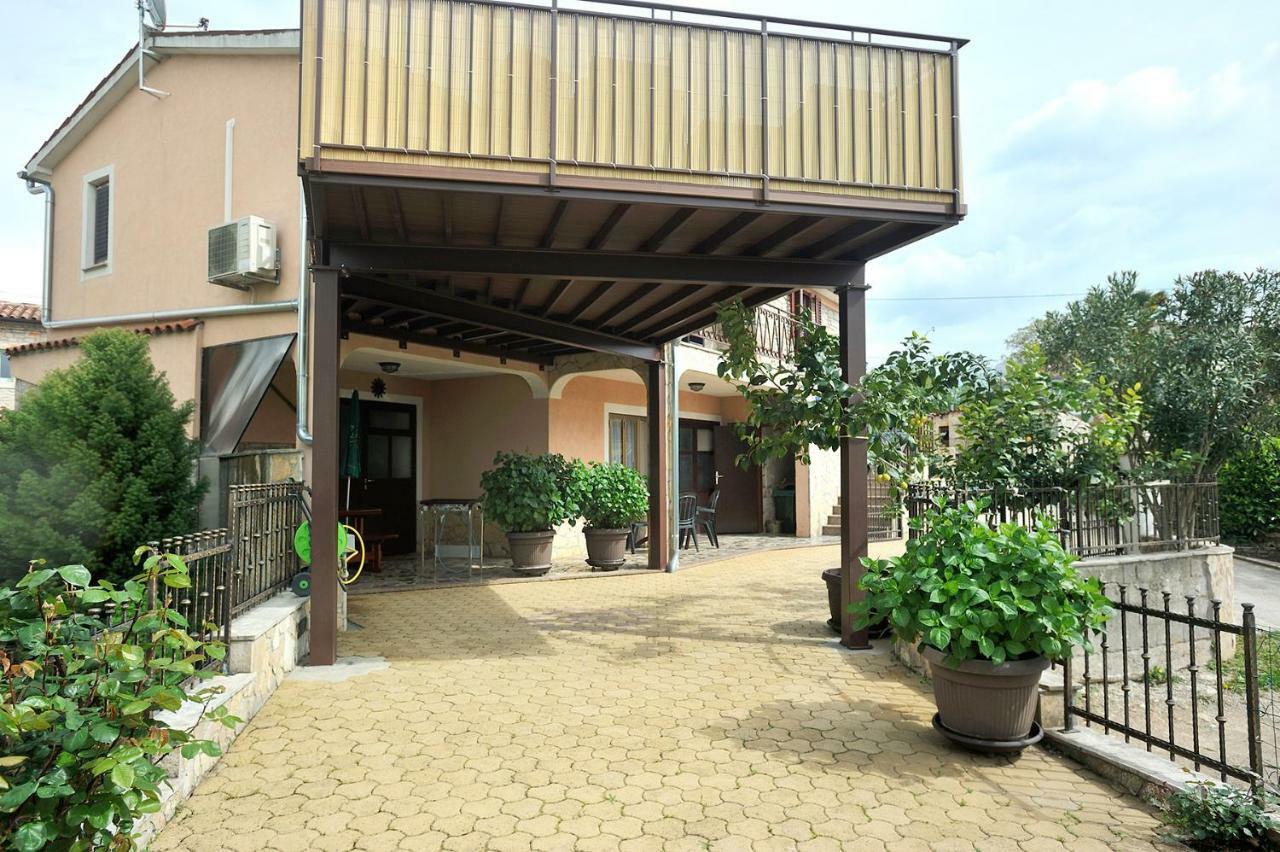 Villa Michelle Karojba المظهر الخارجي الصورة