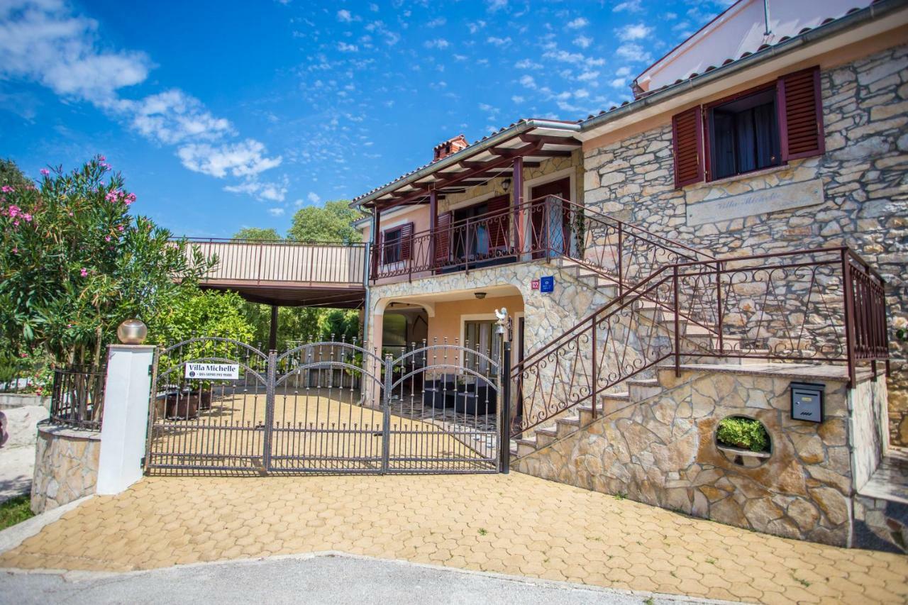 Villa Michelle Karojba المظهر الخارجي الصورة